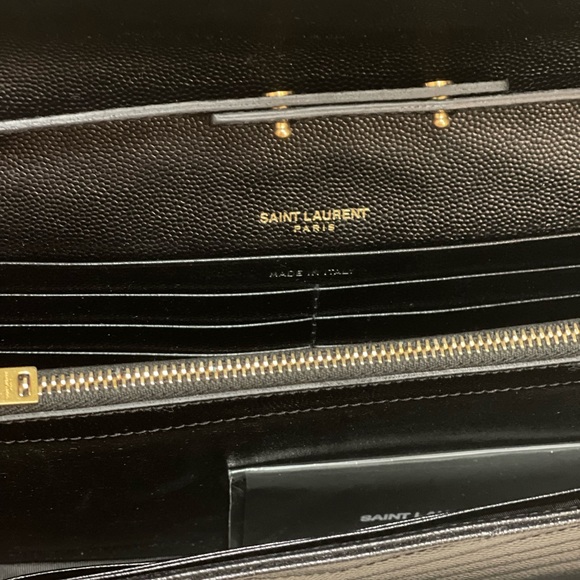 Wallet on Chain Mono Chevron Gold Hardware Black Leather Crossbody - Picture 2 of 5